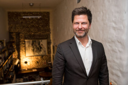 Politikos mokslų daktaras Darius Udrys septynis stebuklus nesunkiai išrinko iš vienos valstijos – Kalifornijos.