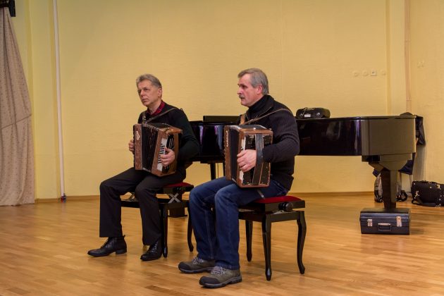 pensininkai-muzikos-mokykla-4