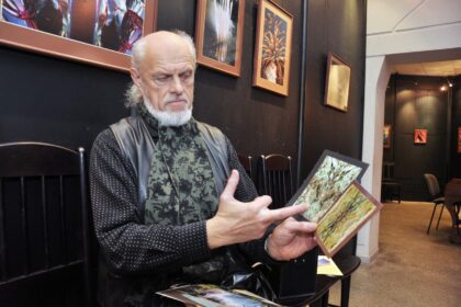 Panevėžiečiai kviečiami paklajoti tarp realybės ir fantazijos. Fotomenininkas Petras Kaupelis pristato mistiškumu persmelktą darbų parodą.