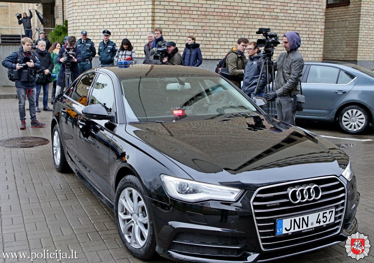 Lietuvos keliuose pasirodys naujas, skiriamaisiais ženklais nežymėtas policijos automobilis, kuris automatiškai nustatys pažeidimą.