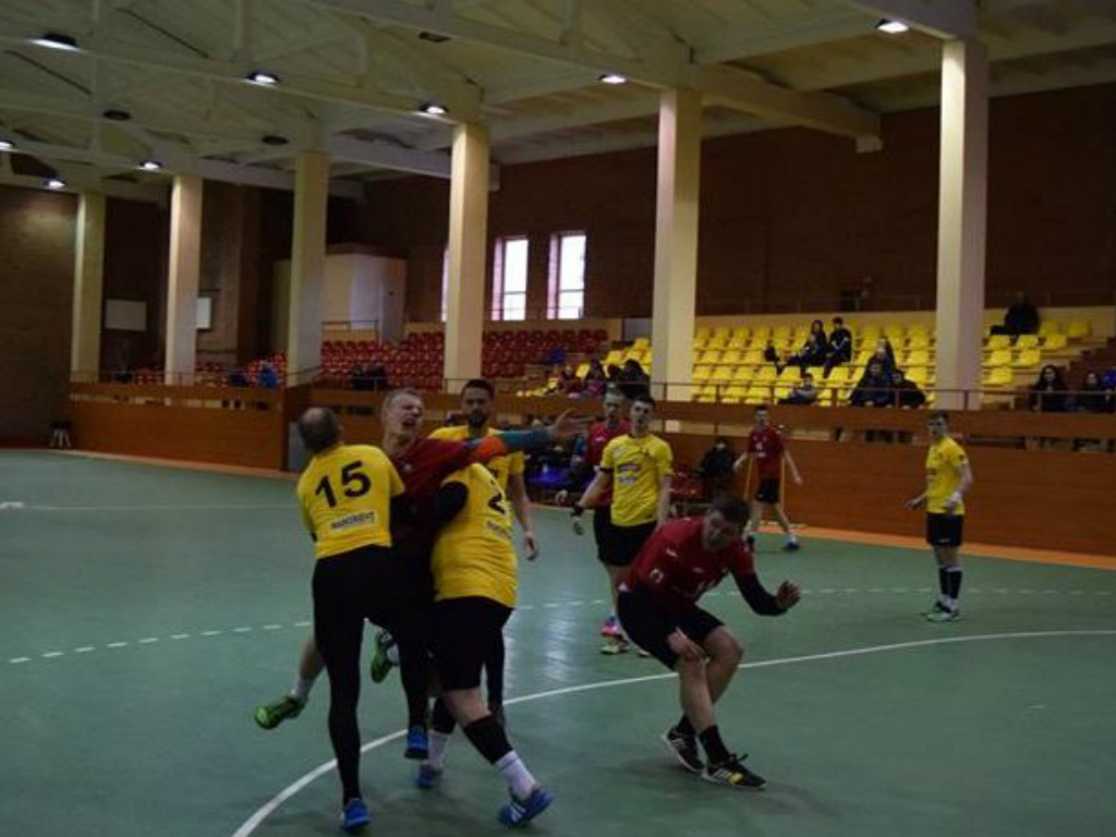 Paskutinis Lietuvos rankinio lygos reguliaraus sezono mačas tarp Panevėžio HC „Grifo“ ir Šiaulių „SM Dubysos-Gubernijos“ baigėsi lygiosiomis 23:23 (10:12).