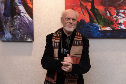 Šį kartą panevėžietis fotomenininkas Petras Kaupelis panaudojęs neįprastas technologijas pakvietė panirti į dinamišką minčių ir jausmų pasaulį.