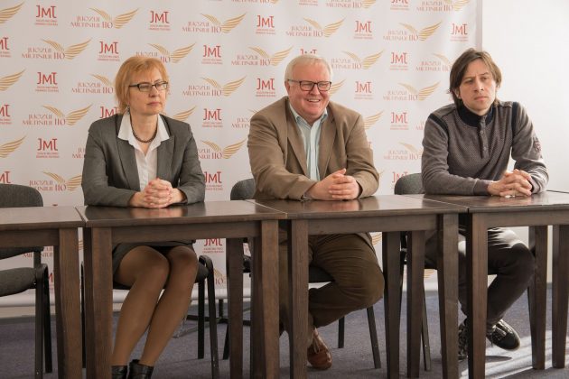 L. Zaikauskas (viduryje) tiki, kad projektas, kai spektaklis įsiterpia į teisėsaugos erdvę, Lietuvoje, o galbūt ir pasaulyje, rengiamas pirmą kartą.