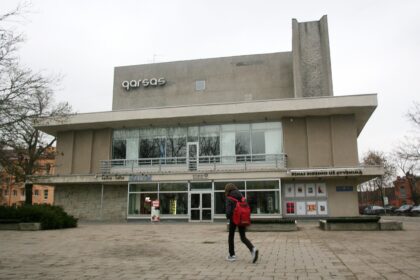 Nors senosios kino juostos beveik išnyko, panevėžiečiai kviečiami jas prisiminti ir pasiekti rekordą nupynus ilgiausią jų labirintą.