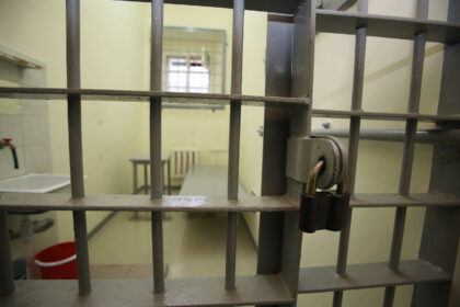 Panevėžio apylinkės teisme nuteisti du prievartautojai iš Pasvalio, kaltinti Panevėžyje besimokančios merginos išžaginimu ir seksualiniu prievartavimu.