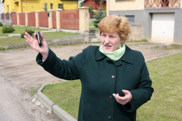 ožyno seniūnaitės R. Šerplienės teigimu, maždaug 1000-io šeimų bendruomenė kategoriškai prieštarauja naujos gatvės projektui.