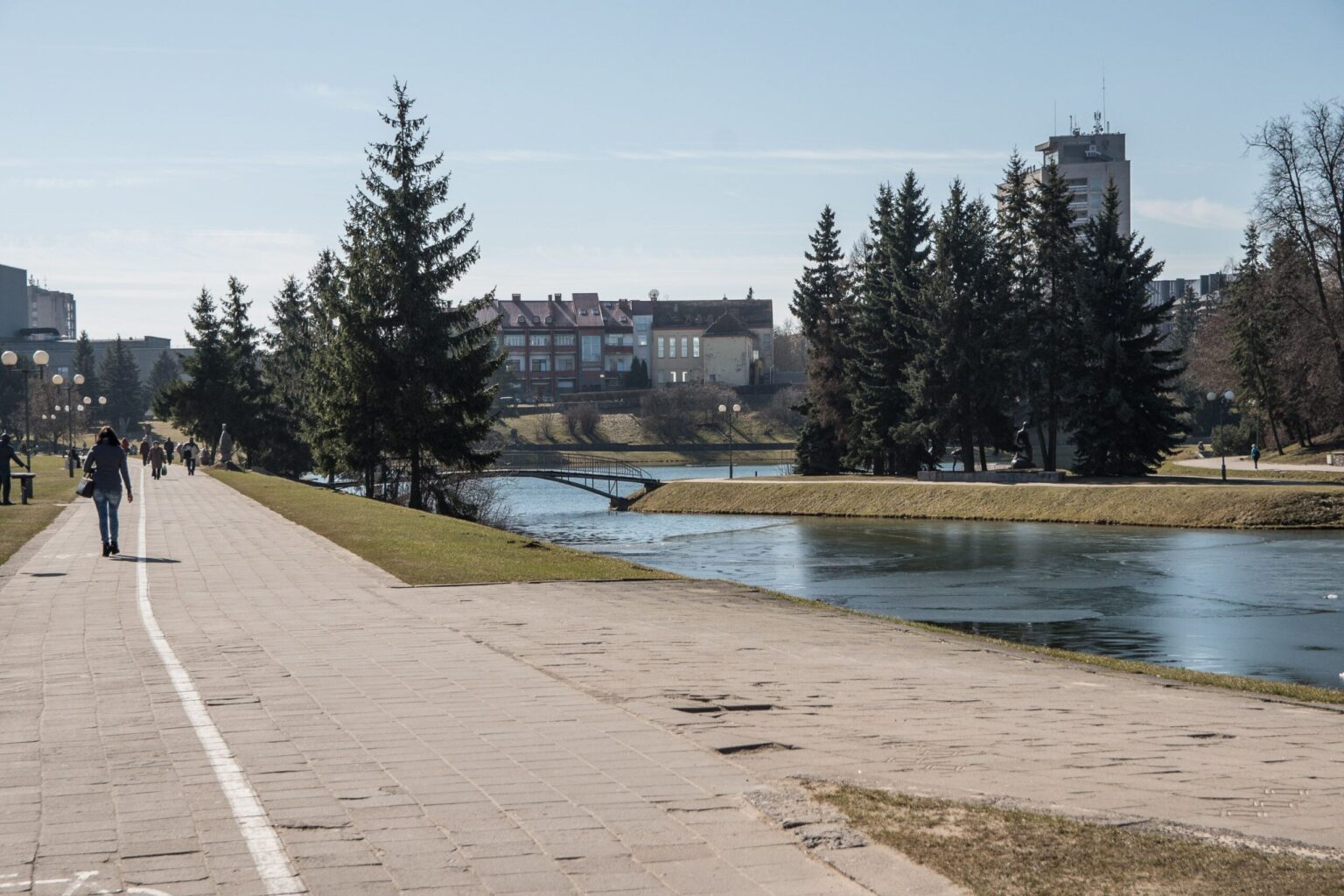 Politikai uždegę žalią šviesą miesto teritorijų sutvarkymo iš ES lėšų projektams, tačiau valdžia neslepia – Aukštaitijos sostinės renesansas tik popieriuje.