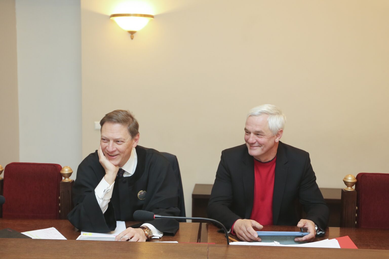 Prokuratūra teigia, kad buvusį Seimo narį Vitą Matuzą dėl sukčiavimo ir piktnaudžiavimo išteisinę teismai neatsižvelgė į netiesioginius bylos įrodymus.