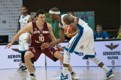 Tokią žinutę pasiuntė „Lietkabelio“ strategas Kazys Maksvytis kai šeštadienį LKL čempionate jo vadovaujama ekipa 74:61 įveikė Klaipėdos „Neptūną“.