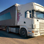 Antradienio vakarą, kelyje tarp Pasvalio ir Panevėžio muitinės pareigūnai sulaikė vieną didžiausių šiemet – 560 tūkst. pakelių cigarečių kontrabanda.