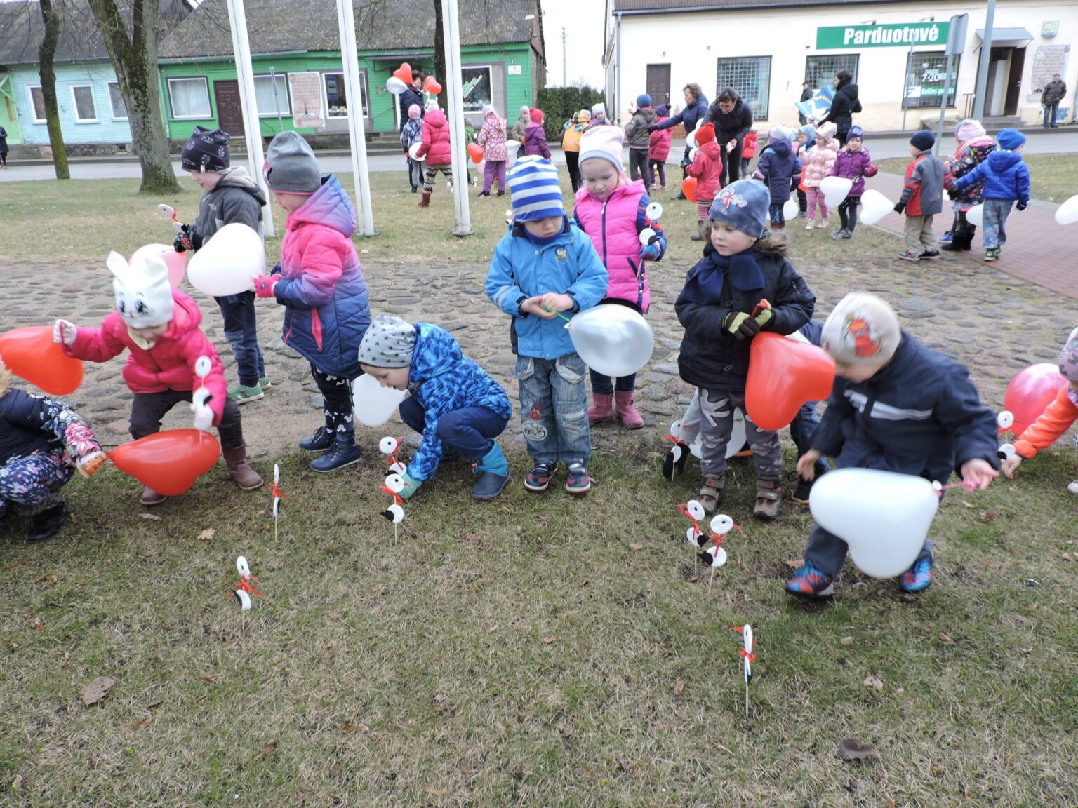 Ramygalos lopšelis-darželis „Gandriukas“ gandrines šventė netradiciškai. Ši lietuvių senolių minima diena darželyje virto visa edukacinių renginių savaite.