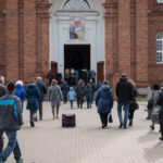 Švęsdami vieną gražiausių pavasario švenčių, jau nuo pat ryto panevėžiečiai skubėjo į miesto bažnyčias, o po šv. Mišių namuose sėdo prie šventinio stalo.