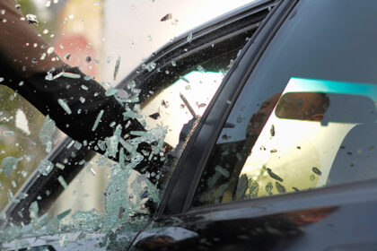 Aštuoniolikmetis Pasvalio rajono gyventojas, pareikalavęs draugo grąžinti pasisavintą elektroninę cigaretę, sulaukė neįtikėtino jo keršto.