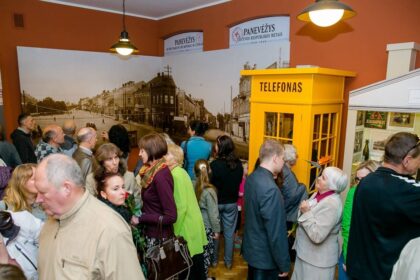 Panevėžio kraštotyros muziejus jau vienuolikti metai dalyvauja „Muziejų nakties“ akcijoje ir kviečia lankytojus išbandyti įvairiausias muziejines veiklas.