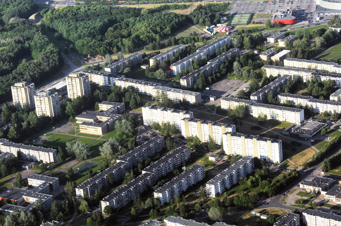 Į europinius projektus ir brangias renovacijas įsitraukę daugiabučiai namai vilioja ir lengvo, bet sultingo kąsnio ieškančius verslininkus.