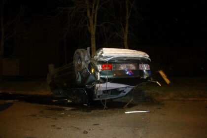 Savaitgalį triukšmingai pradėjęs jaunas ir nepatyręs vairuotojas sulaukė rimtų nemalonumų.