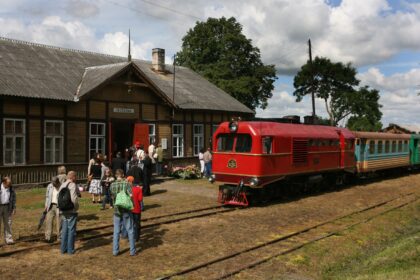 VšĮ „Aukštaitijos siaurojo geležinkelio“ laikinasis vadovas Vismantas Užalinskas gali triumfuoti teisme parklupdęs įstaigos dalininkes.