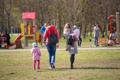 Lietuvoje populiarius buvusius Birutės, Kazimiero, Petro vardus po truputį keičia Emetas iš sagos „Saulėlydis“ ar serialo „Vikingai“ herojus Ragnaras.