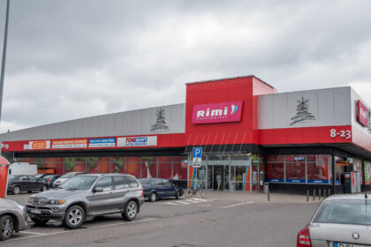 Pirkėjai vis garsiau prabyla apie didžiųjų prekybos centrų viliones, neduodančias jokio naudos klientams.