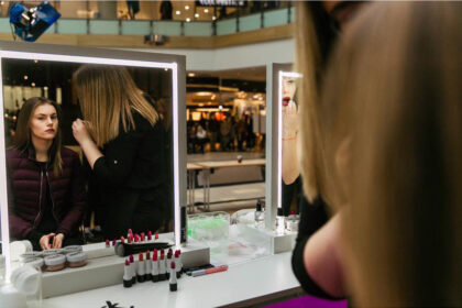 Mokykloje dailės pamokų nemėgusi ir niekada su piešimo priemonėmis nedraugavusi panevėžietė Gabrielė Marcinkevičiūtė ant kūno kuria tikrus šedevrus.