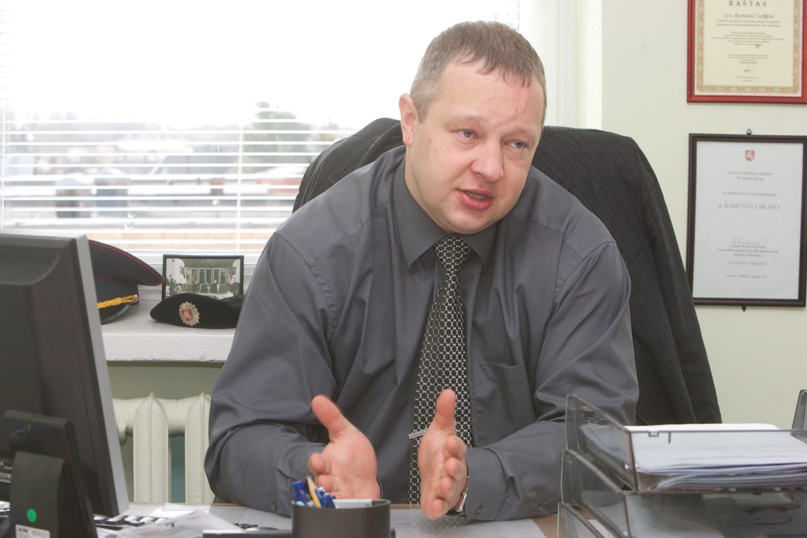 Policijos departamente prie VRM surengtą atranką į Šiaulių apskrities VPK viršininko pareigas laimėjo panevėžietis Ramūnas Sarapas.