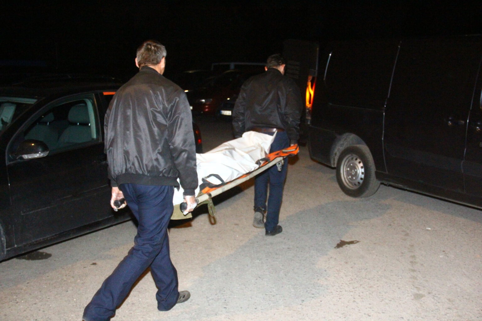 Staniūnų gatvės bendrabutyje tarp sugyventinių kilęs konfliktas baigėsi tragiškai. 24-erių moteris virtuviniu peiliu nudūrė savo 33-ejų sugyventinį.