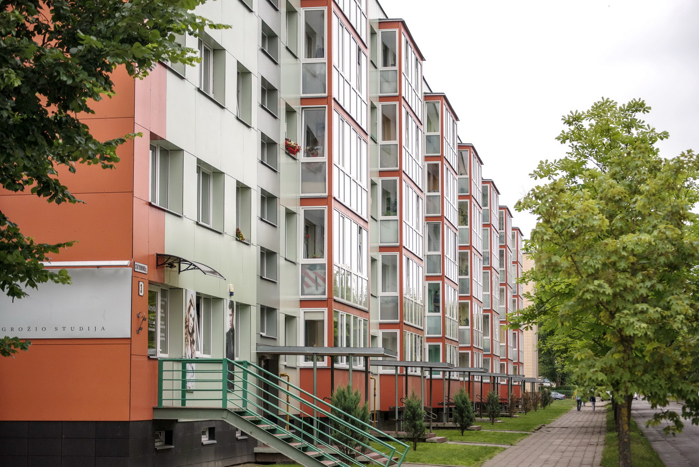 Visi daugiabučio bendraturčiai, proporcingai pagal savo turto dalį, privalo prisidėti prie bendro turto išlaikymo bei mokėti mokesčius ir rinkliavas.