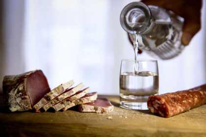 Rusija-ketina-didinti alkoholio akcizus