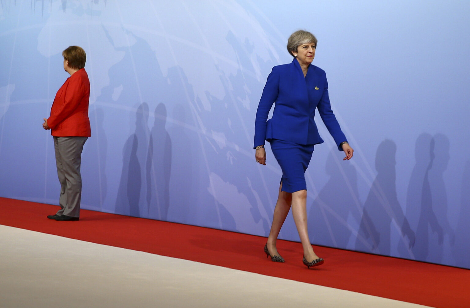 ES siūlo kelis meniu – nuo norvegiško iki turkiško. Bet à la carte varianto nėra.