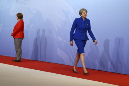 ES siūlo kelis meniu – nuo norvegiško iki turkiško. Bet à la carte varianto nėra.