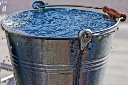 visuomenės sveikatos centro prie Sveikatos apsaugos ministerijos Panevėžio departamentas perspėja, kad liūtys ir potvyniai gali neigiamai paveikti iš šachtinių šulinių naudojamo geriamojo vandens kokybę ir saugą