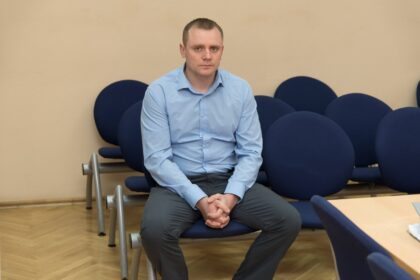 Panevėžio apygardos teismas dėl 4 žmonių mirtimi pasibaigusios avarijos kaltu pripažino Edvardą Gorodecką ir skyrė jam 8 metų laisvės atėmimo bausmę.