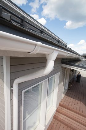 Plieninė stogų danga