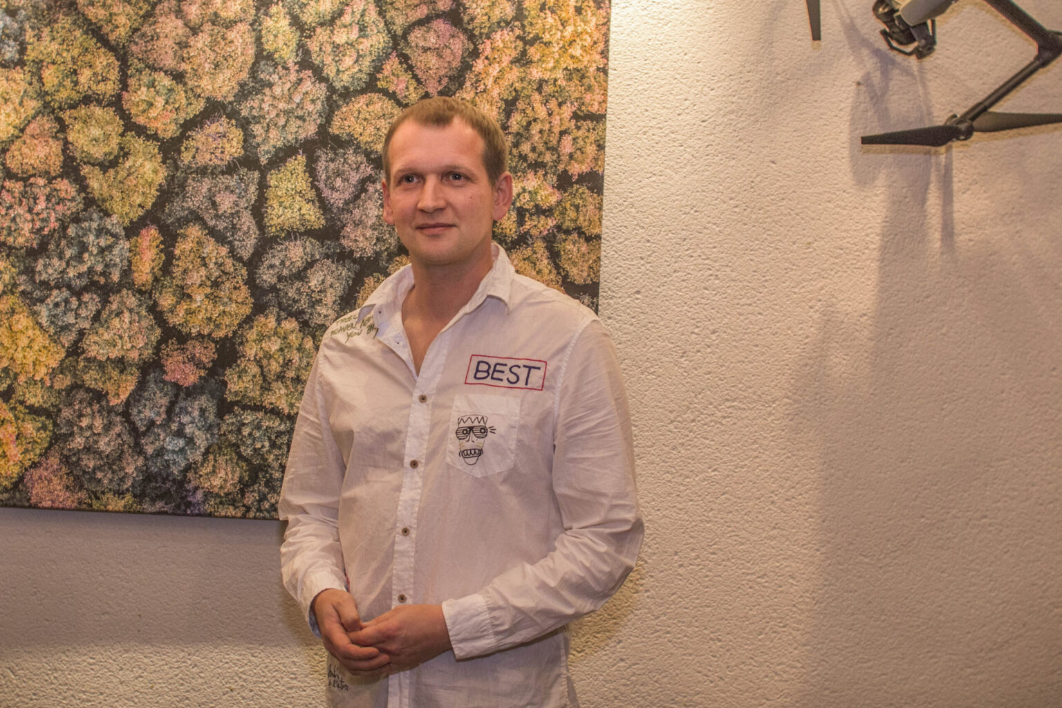 Jau nuo Ikaro ir Dedalo laikų žmonės svajoja pakilti į dangų ir į pasaulį pažvelgti paukščio akimis.