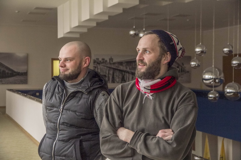 Prie J. Miltinio dramos teatro vairo stoję Leonas Blėdis ir Andrius Jevsejevas įsitikinę, kad teatras atgaus savo gerą vardą ir taps miesto dalimi. V. BULAIČIO nuotr.