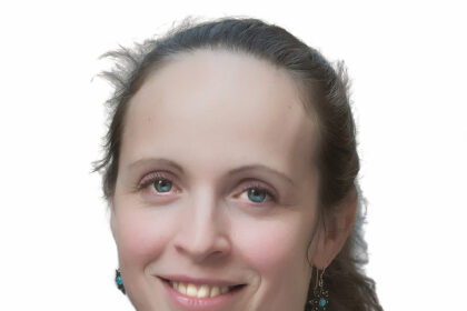 Tinkamoje teisinėje ir politinėje aplinkoje veikiančios NVO stiprina demokratijos pamatus, stebi valdžios įstaigų veiksmus, reaguoja į pažeidimus.