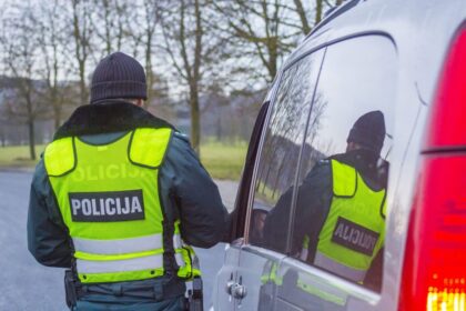 Panevėžyje penktadienį netrūko eismo įvykių – laimė, jų dalyviai sunkių sužalojimų nepatyrė.