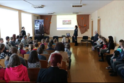 Šiandien Panevėžio rajono Berčiūnų pagrindinėje mokykloje buvo vykdoma antikorupcinė akcija „Kyšis išpurvina“.