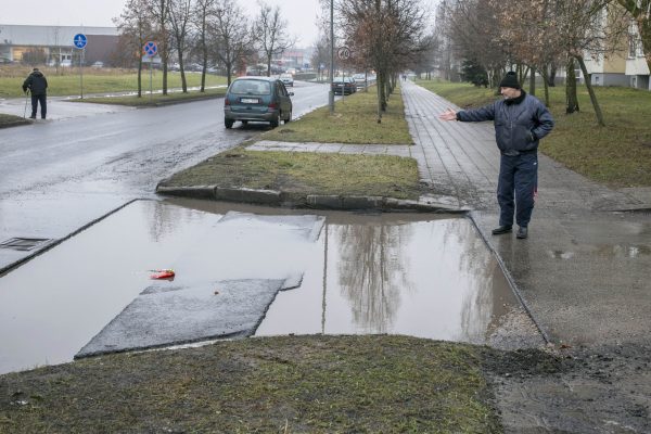 K. Bitėnas jau nuo rugsėjo vidurio atakuoja Savivaldybę skambučiais dėl „Kauno tiltų“ palikto broko. V. Bulaičio nuotr.