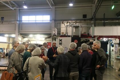 Visai neseniai vienoje moderniausių Baltijos šalyse polimerinių plėvelių su fleksografine spauda pakuočių gamybos įmonių UAB „Ioco Packaging“ lankėsi Kauno technologijos universiteto Panevėžio technologijų ir verslo fakulteto (KTU PTVF) industrinių technologijų vadybos studentai kartu su „Erasmus+“ programos studentais iš Čekijos bei Turkijos.