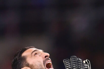 2018-ųjų pasaulio futbolo čempionatas vyks be keturių žemynų čempionų ir seniausias šio sporto tradicijas turinčių rinktinių