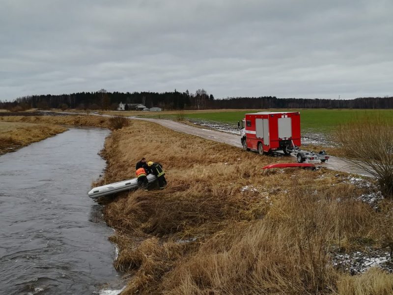 Panevėžio rajone specialiosios tarnybos sukeltos ant kojų – ieškoma dingusio vos metukų vaiko.