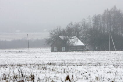 Panevėžio rajono savivaldybės taryba šiandien posėdyje vienbalsiai patvirtino 2018 metų savivaldybės biudžetą. Biudžetas yra subalansuotas, be deficito. Planuojamos pajamos ir asignavimai – 33,7 mln. Tai beveik 3 mln. eurų daugiau nei praėjusiais metais.