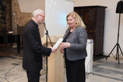 Vilniuje, Taikomosios dailės ir dizaino muziejuje, surengtame Valstybinės lietuvių kalbos komisijos baigiamajame Lietuvių kalbos dienų renginyje įvertintos lietuvių kalbos puoselėtojos Panevėžio miesto ir rajono pedagogės.