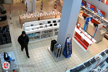 Kovo 3 d. Panevėžyje, Klaipėdos g., iš buitinės technikos ir elektronikos parduotuvės pavogtas monitorius.