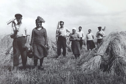 Dar Iki paskelbiant nepriklausomybę, fotografija tarnavo kovojant su rusinimu, formuojant identitetą, buvo istorikų, antropologų, kraštotyrininkų pagalbininkė