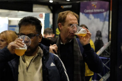 Vasario 23 d. Londono parodų rūmuose startavo visą savaitgalį trukusi kelionių ir turizmo paroda „The Telegraph: Travel Show“. Milžiniškai auditorijai apie istoriją ir dabartines aktualijas papasakojo ir šimtmetį mininti Lietuva.