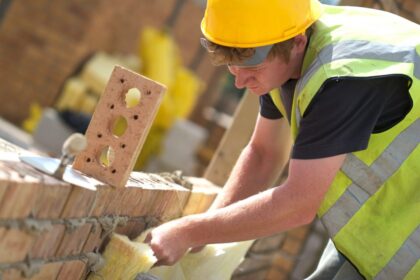 Praėjusių metų viduryje įsigaliojęs naujasis Darbo kodeksas turėjo įtakos padidėjusiam darbo ginčų skaičiui. Išaugus darbo ginčų komisijos įgaliojimams, padaugėjo ir prašymų, tad Panevėžyje teko įsteigti antrą tokią.