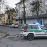 Jau vakar vakarą policijos pareigūnai operatyviai išsiaiškino, kad pranešė apie sprogmenį Liepų al. esančioje parduotuvėje “Maxima”.