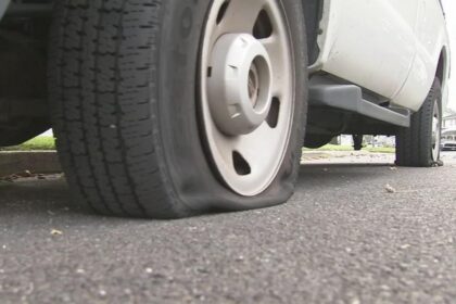 Panevėžyje tampa rizikinga automobilius palikti ne tik daugiabučių kiemuose, bet ir užrakintose įmonių teritorijose.